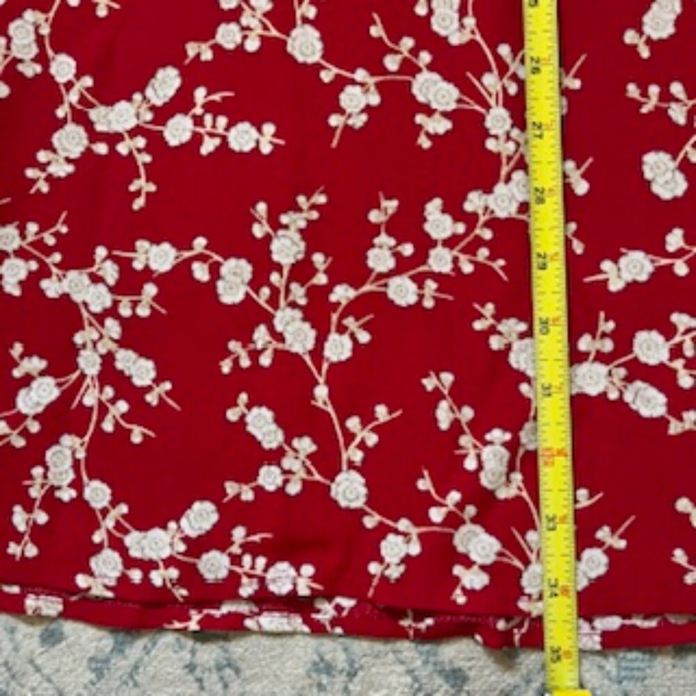 Red Floral Short Sleeve Women's Dress - Picture 9 of 10